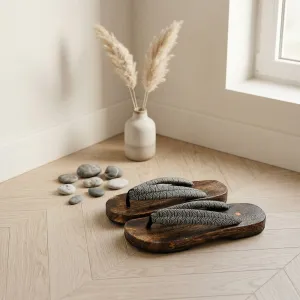 Flat Men's Geta Sandals with Seigaiha Wave Pattern — view 4