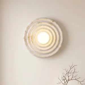 Japandi Round Wavy Resin Wall Sconce — view 1