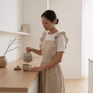Women's Ruffled Linen Japanese Apron — view 3