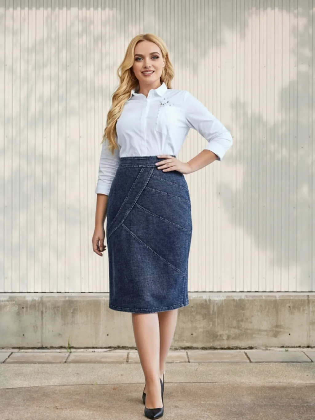 Dark Blue Plus-Size Denim Skirt with Visible Seams
