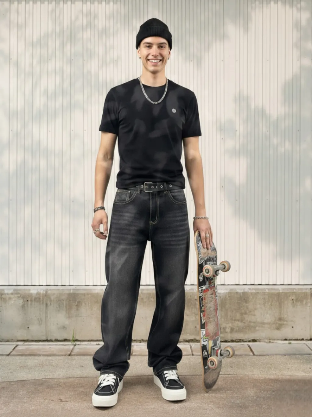 Hard-Wearing Black Skater Jeans for Intense Sessions