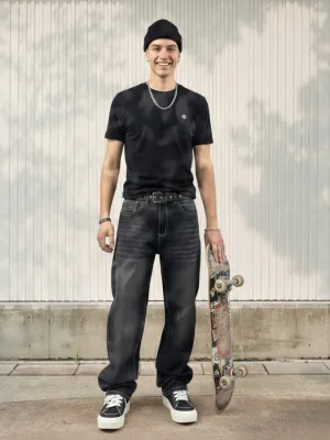 Hard-Wearing Black Skater Jeans for Intense Sessions — view 1