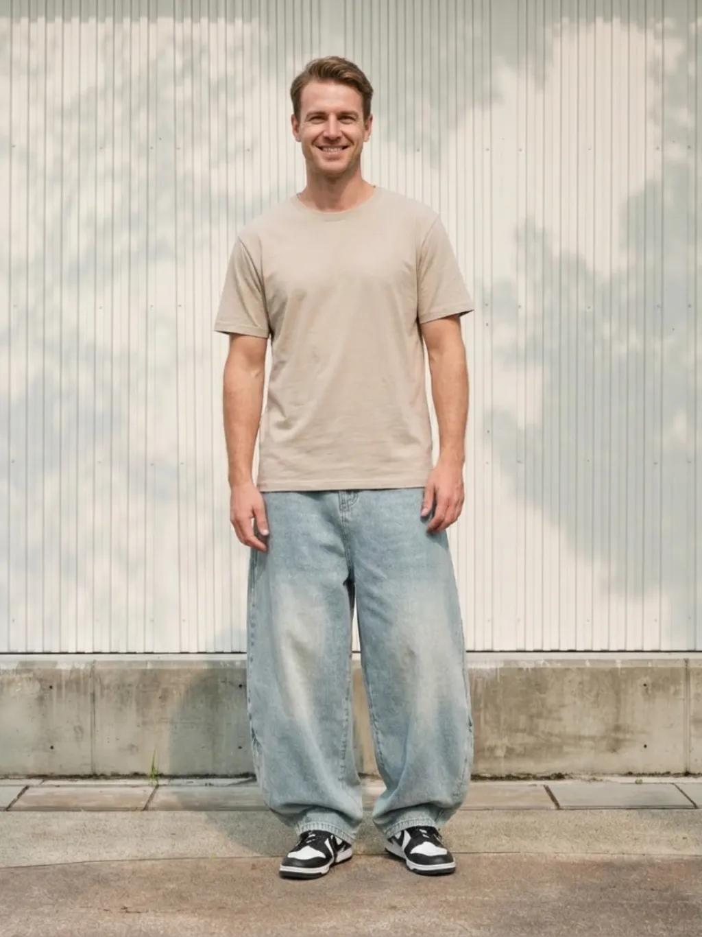 Men's Balloon-Fit Light Blue Washed Jeans