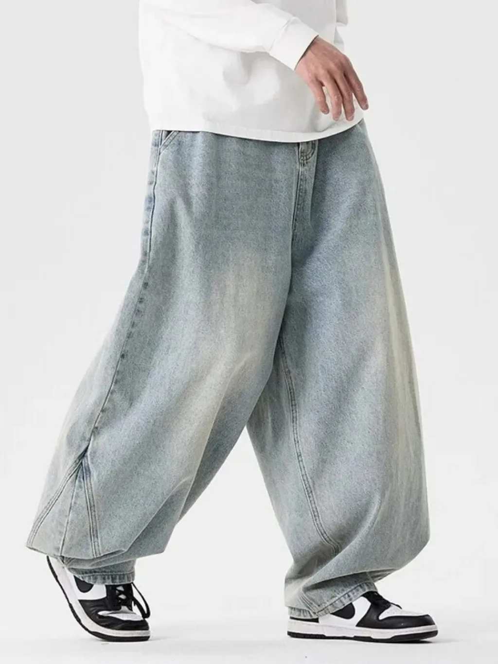 Men's Balloon-Fit Light Blue Washed Jeans — quality denim, made to last