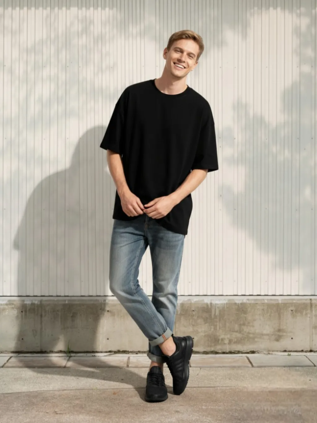 Men's Blue Faded Regular Jeans, Contrast Turn-Ups