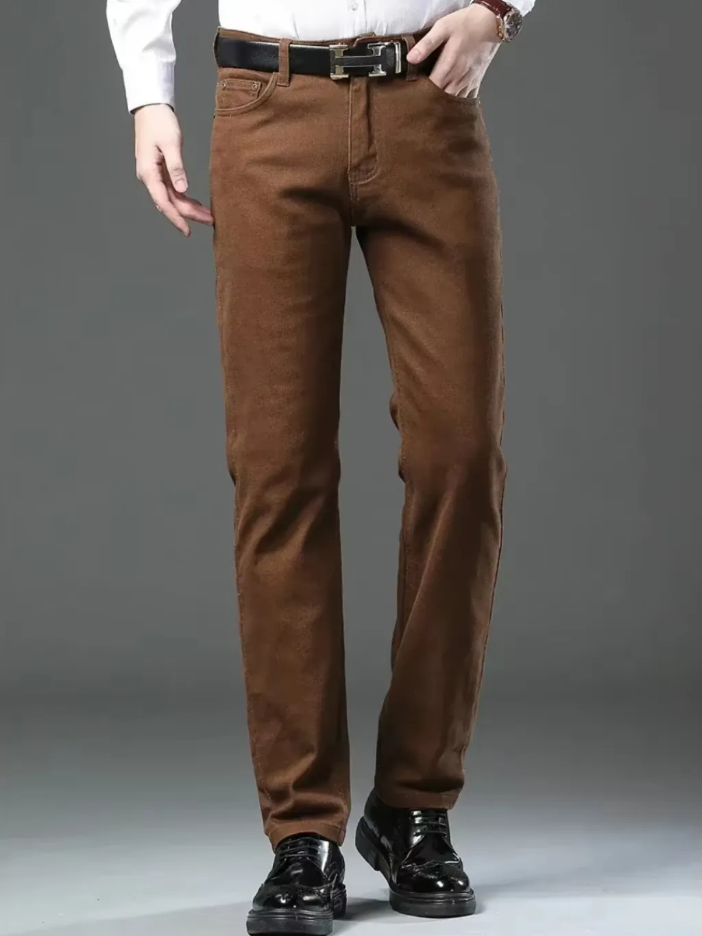 Men's Brown Regular Fit Jeans — endless ways to style it