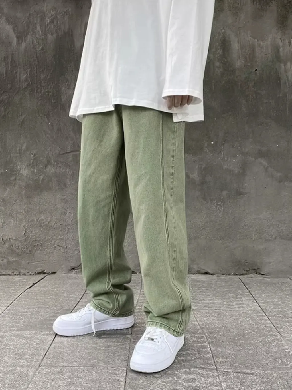 Men's Green Baggy Fit Jeans — endless ways to style it
