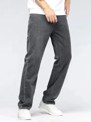 Men's Regular Jeans in Classic Shades — view 5