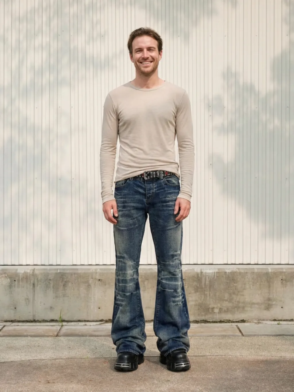 Men's Washed 70s-Style Flared Jeans