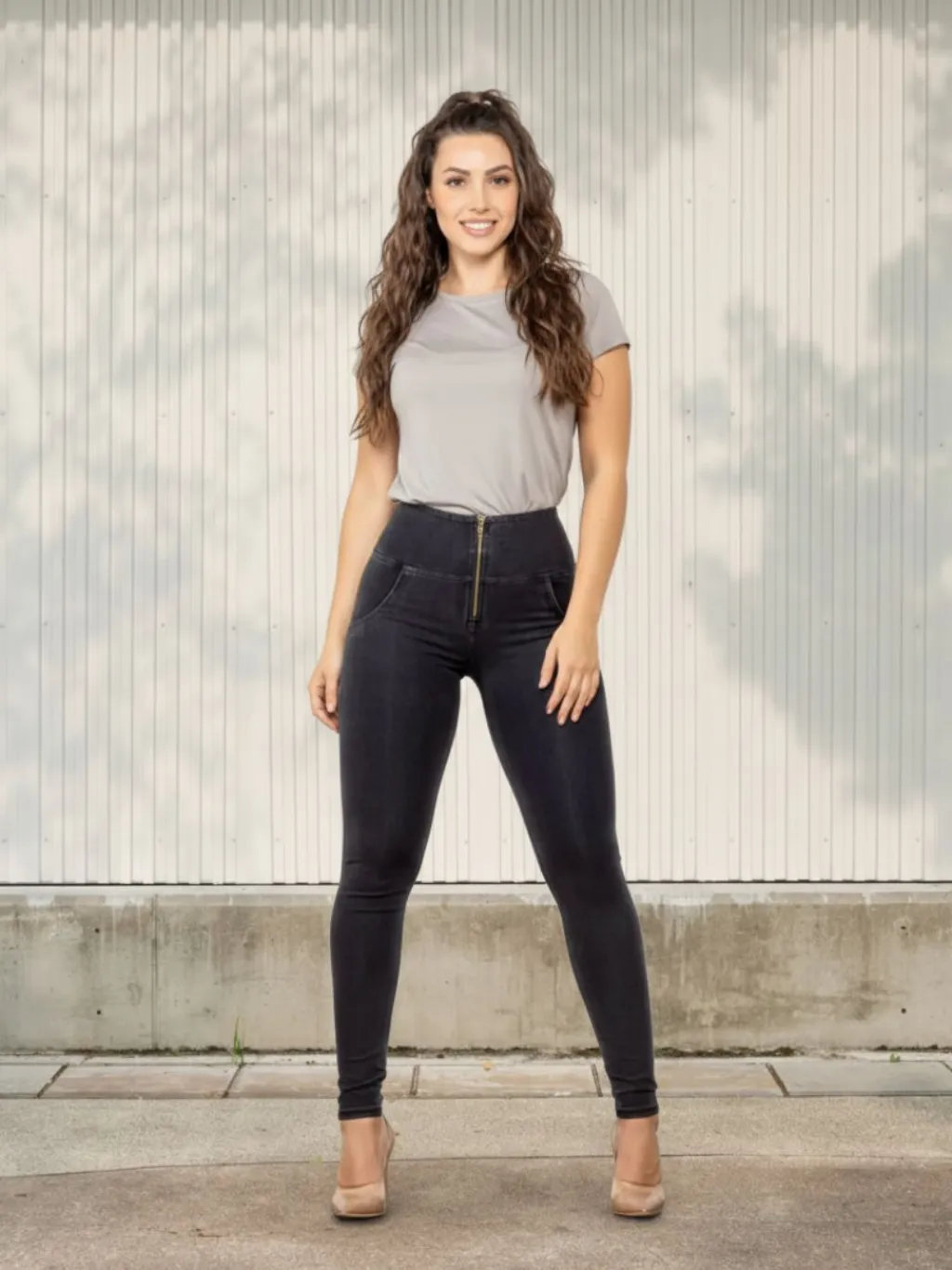 Women's Black Push-Up Second-Skin Jeans