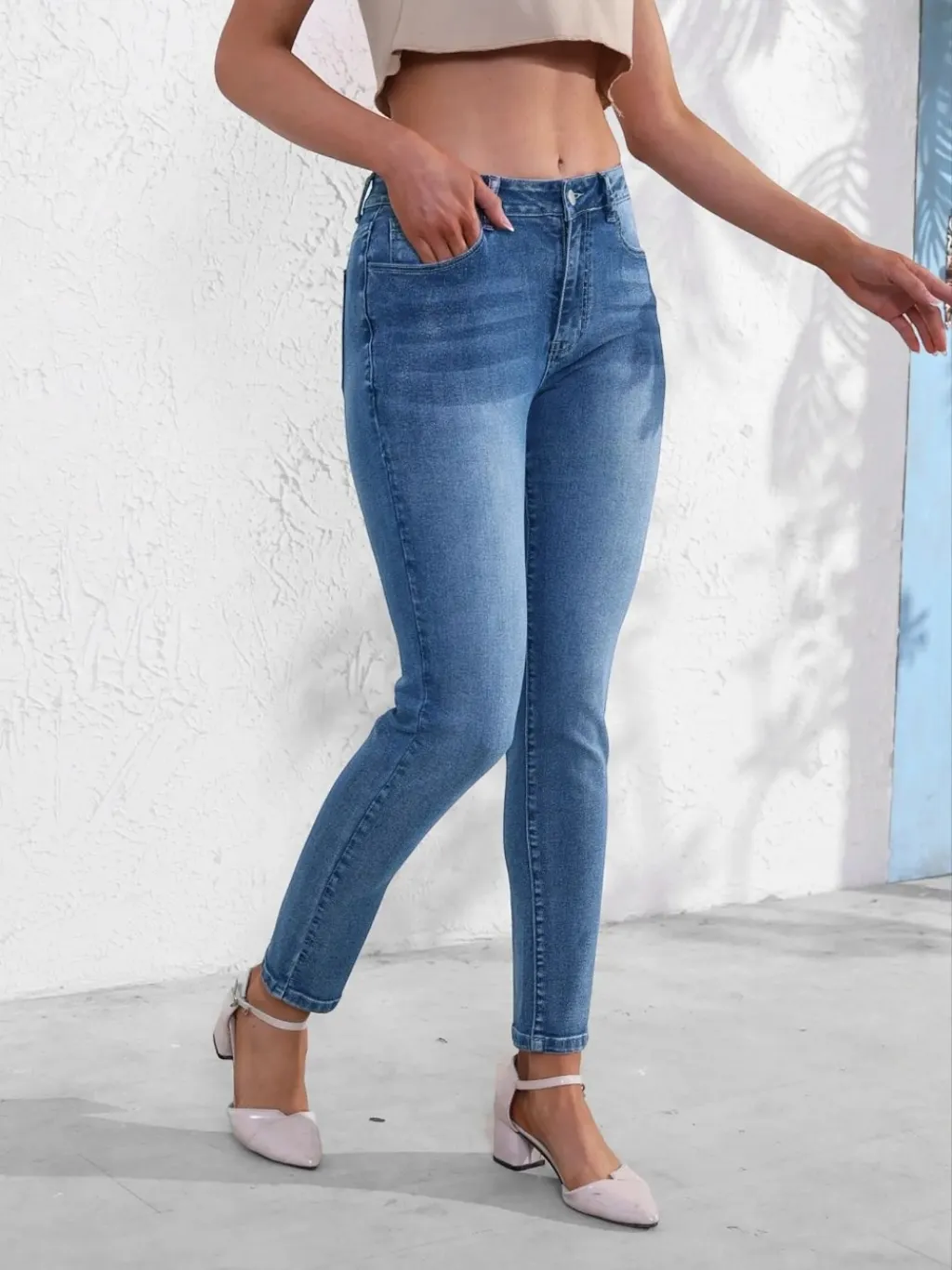 Women's Blue High-Waisted Slim Stretch 7/8 Jeans — quality denim, made to last