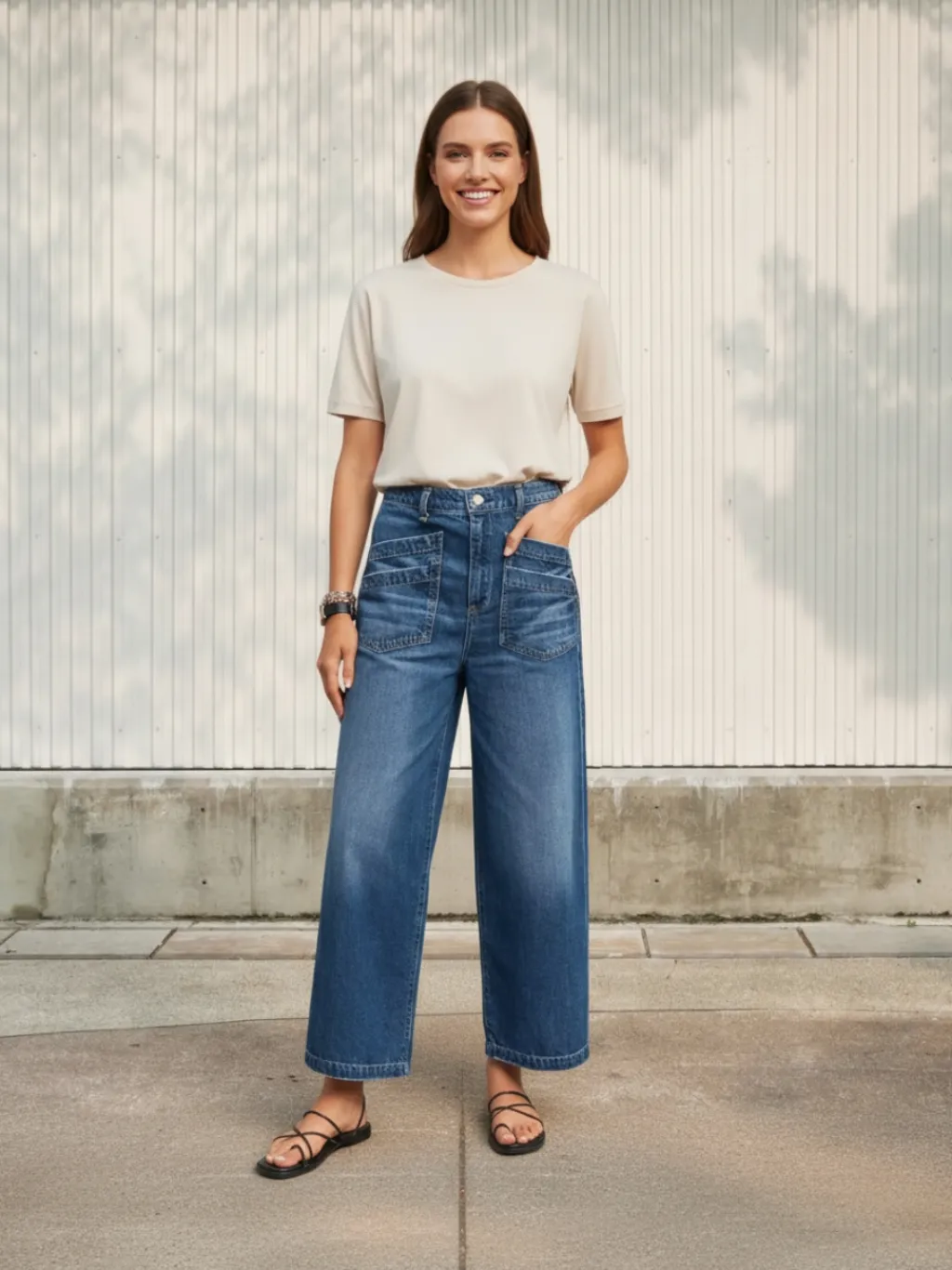 Women's Cropped Blue Washed Relaxed Fit Jeans