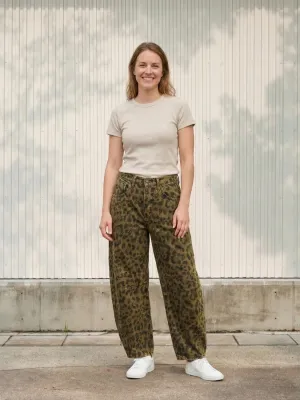 Women's Leopard Print Barrel Jeans — view 1