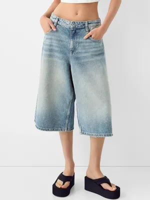 Women's Light Blue Washed Loose Cropped Jeans — view 2