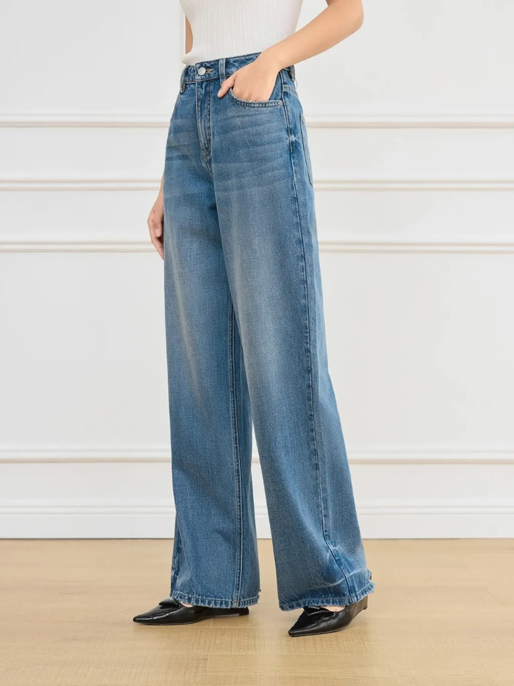 Women's Loose-Fit Straight-Leg Jeans — quality denim, made to last