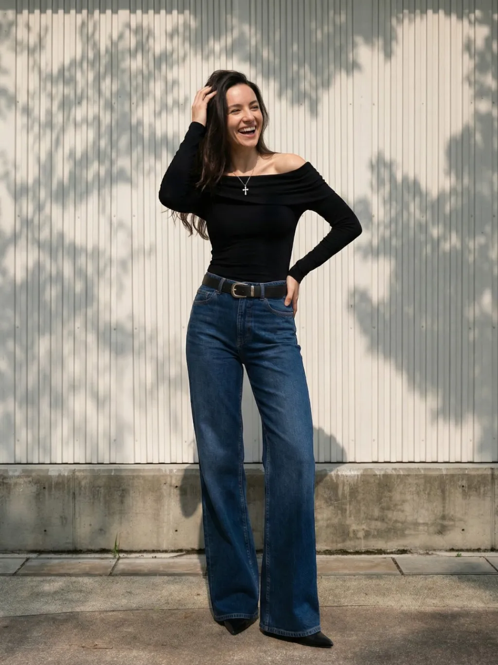 Women's Low-Rise Wide Blue Washed Flare Jeans