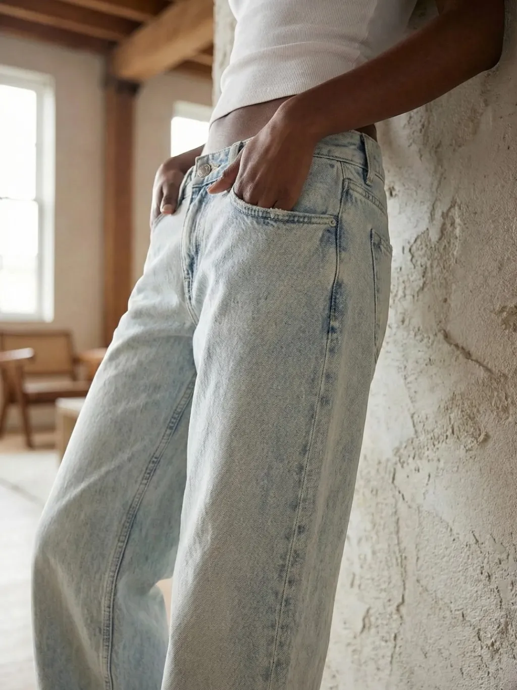Women's Low-Rise Wide-Leg Light Blue Washed Vintage Jeans — a pair designed to be worn everywhere
