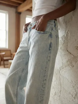 Women's Low-Rise Wide-Leg Light Blue Washed Vintage Jeans — view 2