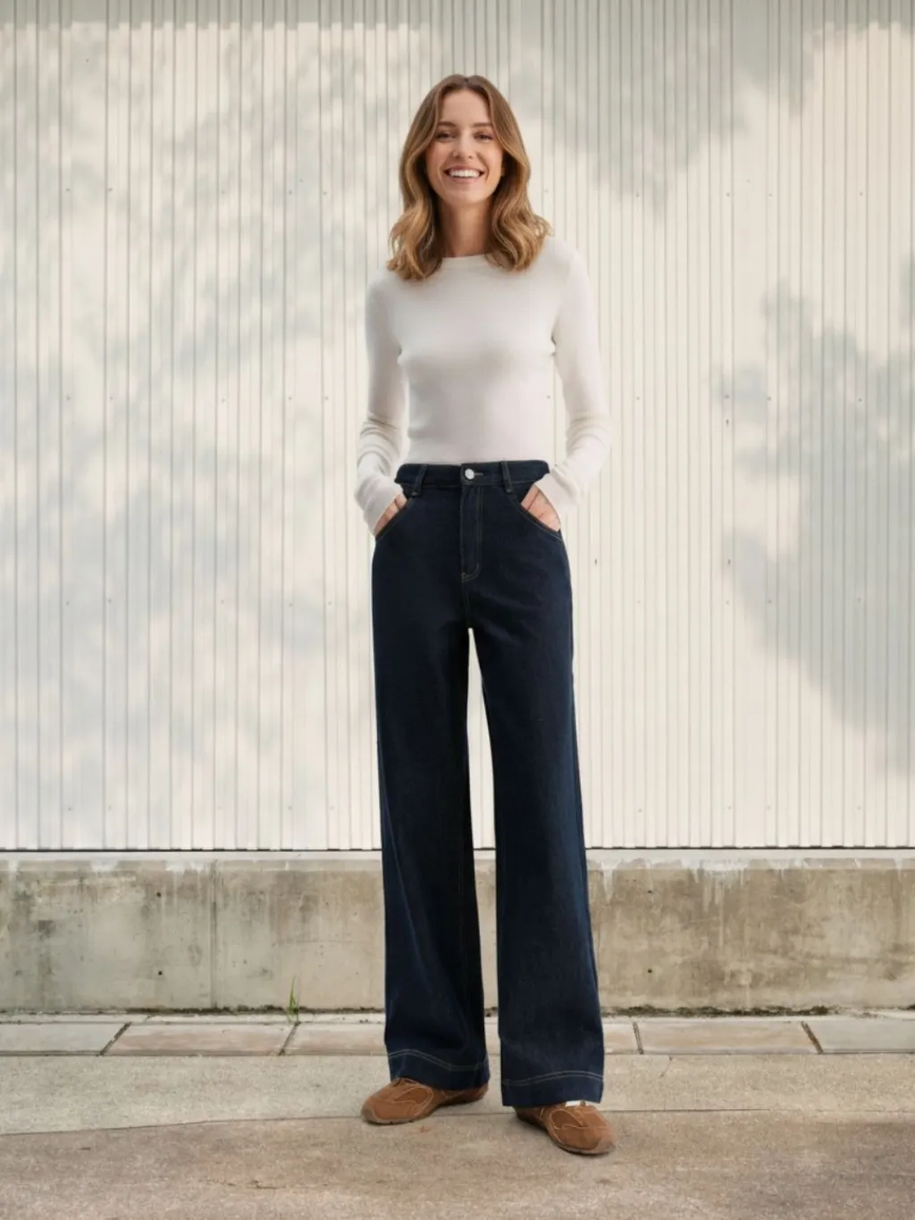 Women's Raw Blue Straight Jeans with Contrast Topstitching
