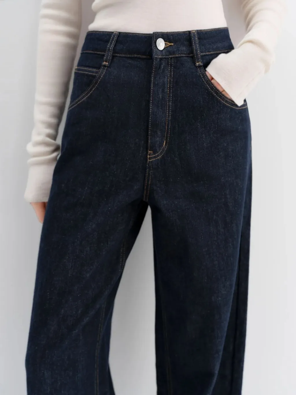 Women's Raw Blue Straight Jeans with Contrast Topstitching — quality denim, made to last