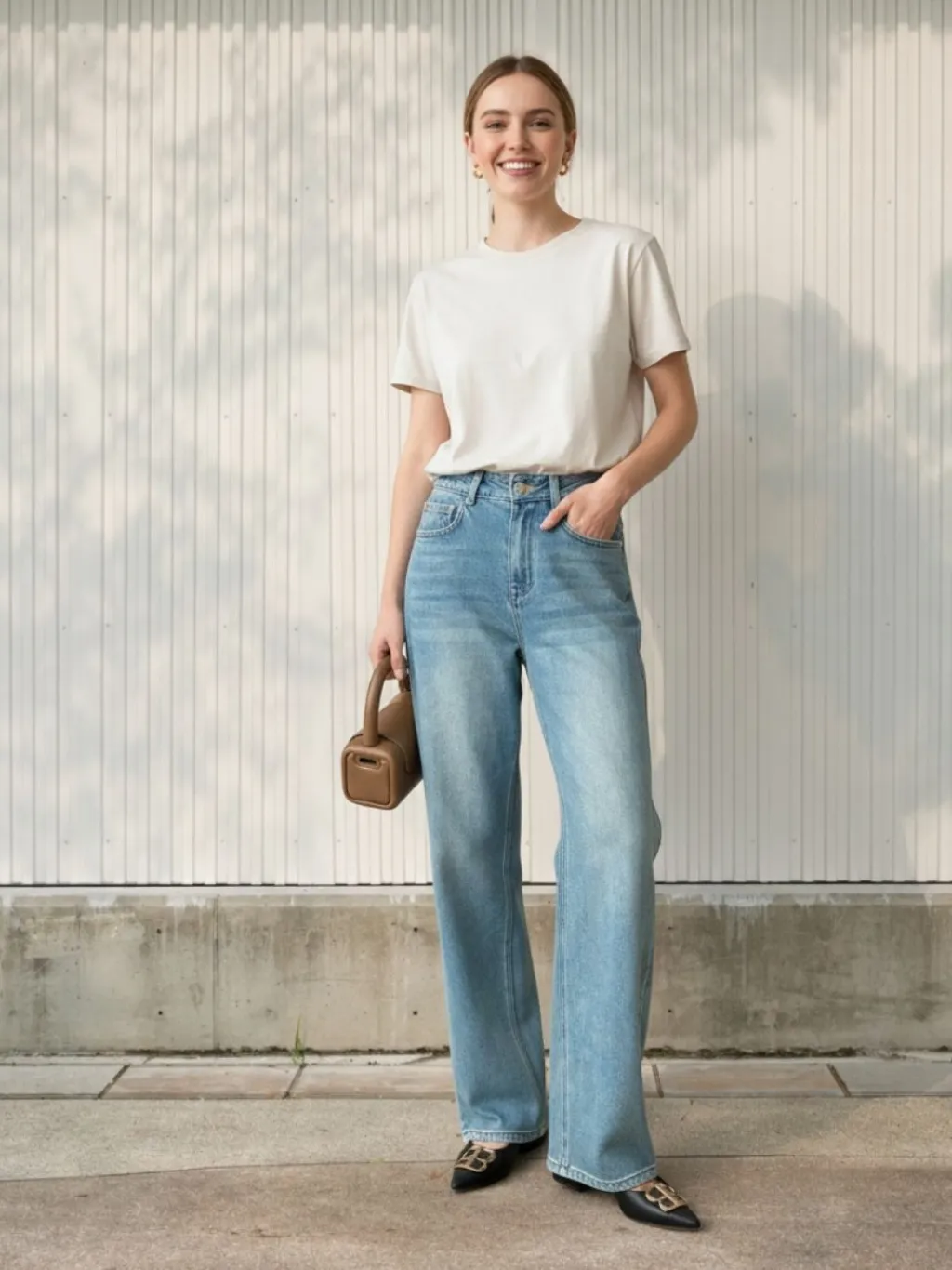 Women's Washed Blue High-Waisted Straight Jeans