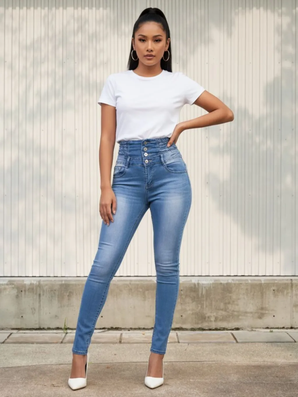 Women's Washed Ultra High-Waisted Skinny Jeans