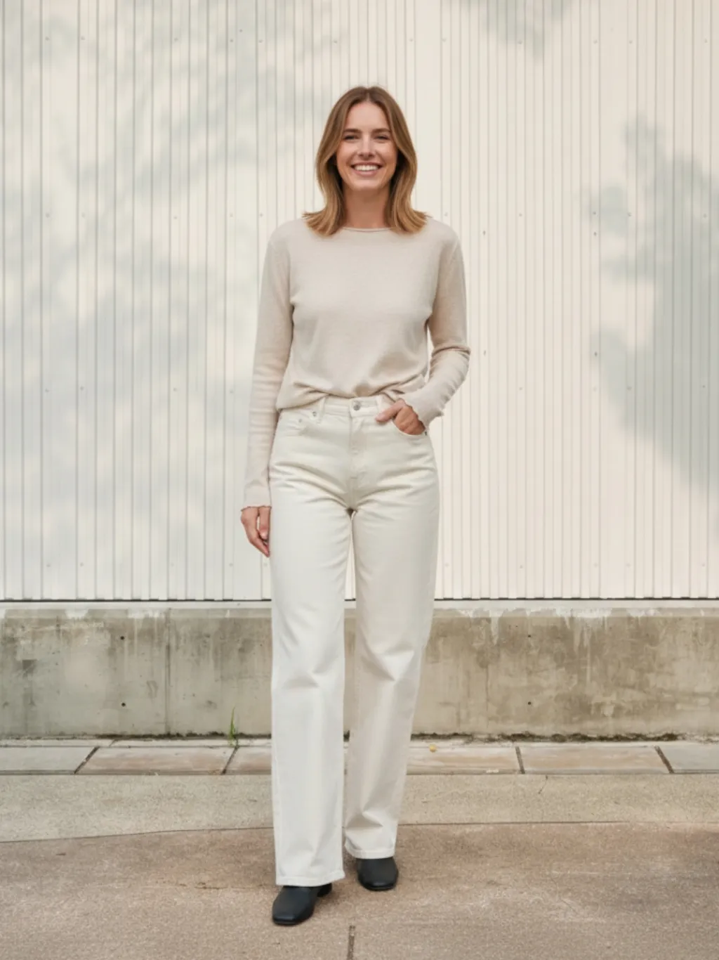 Women's White High-Waisted Regular Fit Jeans